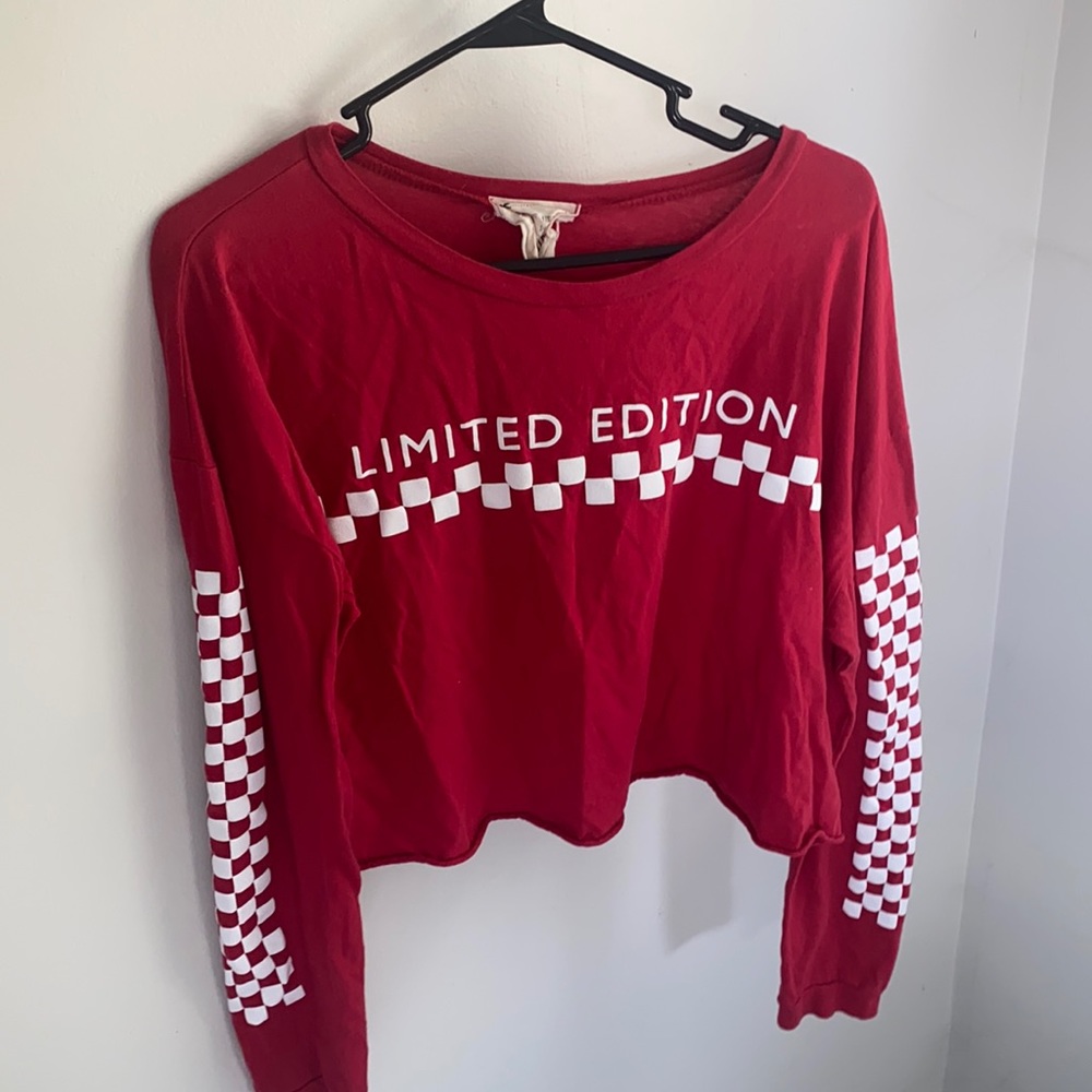 Long sleeve crop top